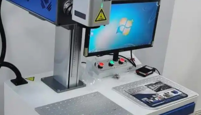 CO2激光打標(biāo)機(jī)深度評測：精準(zhǔn)高效的非金屬打標(biāo)專家