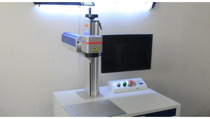 汽車零部件激光打標設備：精準、高效與智能的制造利器