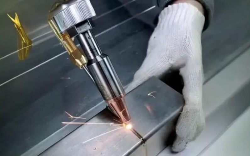 激光焊接飛濺控制方法（基于2025年技術(shù)）