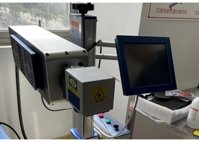 紫外激光打標(biāo)機(jī)在半導(dǎo)體行業(yè)的應(yīng)用