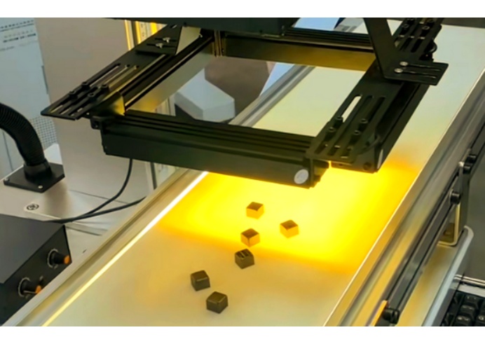 CCD激光打標(biāo)系統(tǒng)非標(biāo)自動(dòng)化整線(xiàn)集成