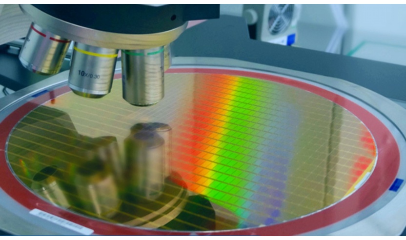 精密劃片機(jī)行業(yè)痛點(diǎn)：人工依賴和設(shè)備精度矛盾與解決方案