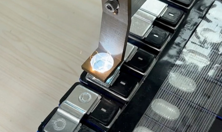 電池焊接機(jī)二手機(jī)器購(gòu)買(mǎi)風(fēng)險(xiǎn)