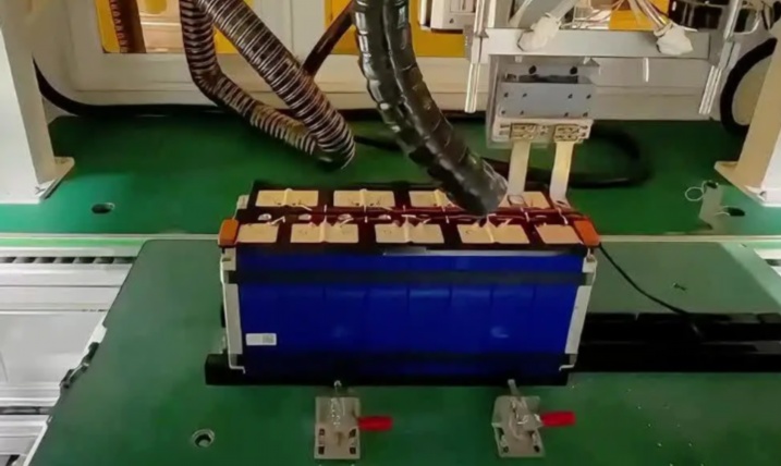 電池焊接技術(shù)在新能源汽車(chē)中的應(yīng)用