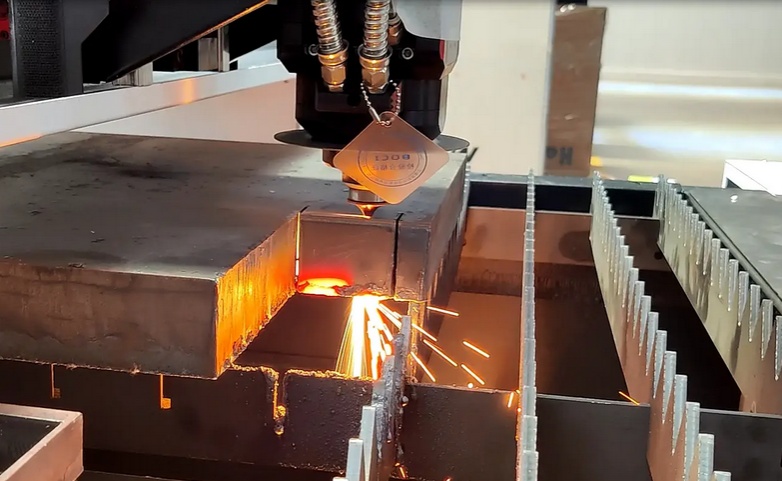 小幅面激光切割機與等離子微切割技術深度對比