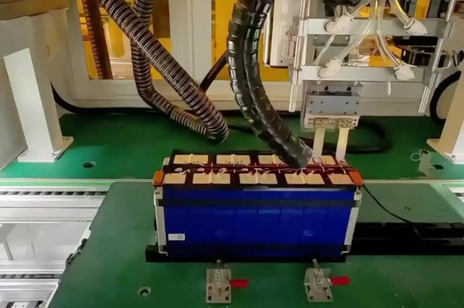 光纖激光焊接機與CCD視覺聯動調試案例