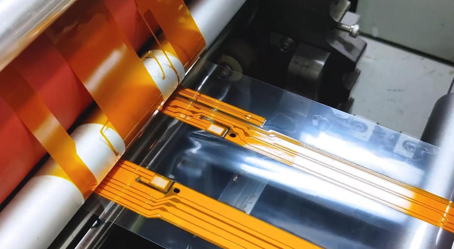 無毛刺FPC覆蓋膜切割：熱影響區≤5μm、切割速度5000mm/s